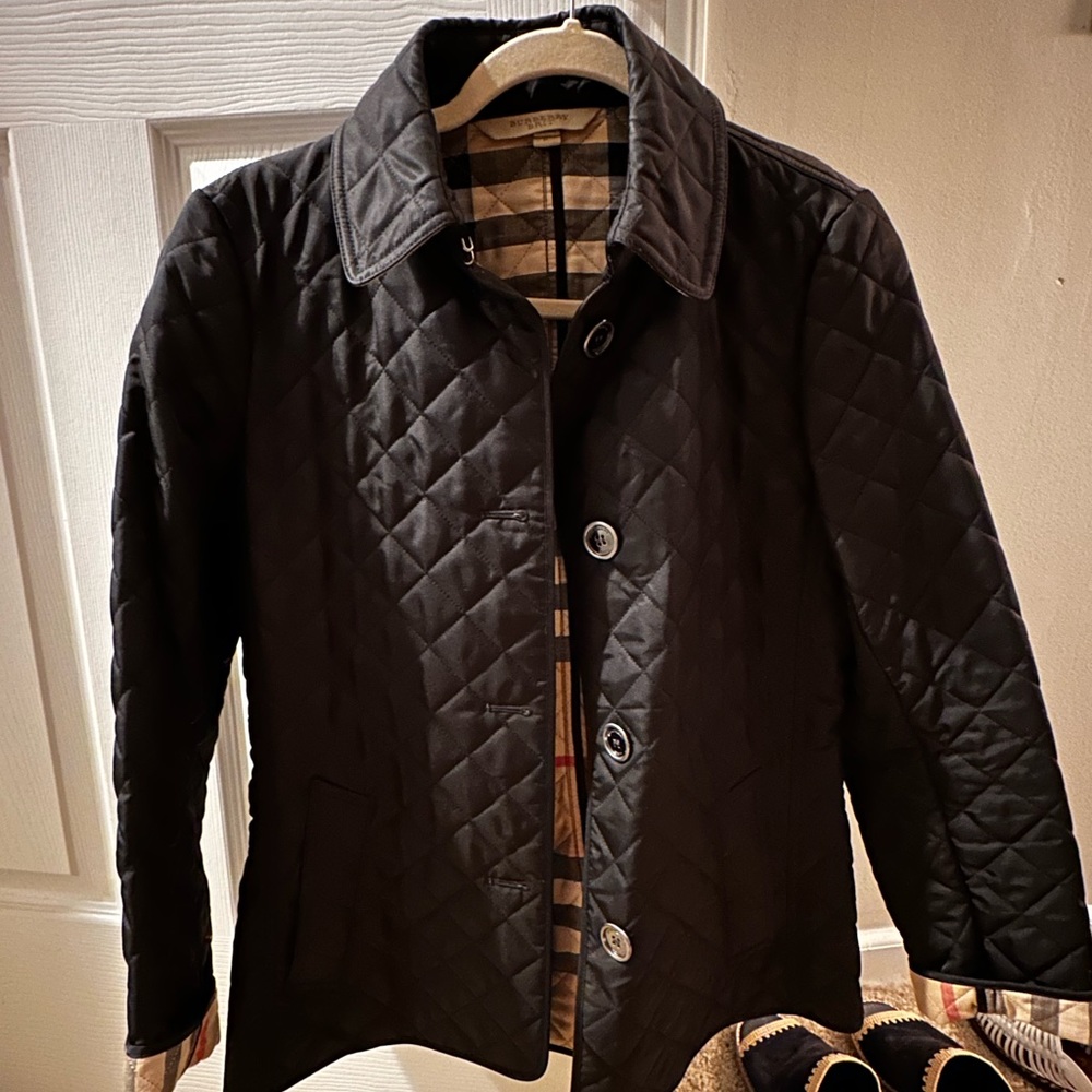 EUC Burberry Coat (black, S P)